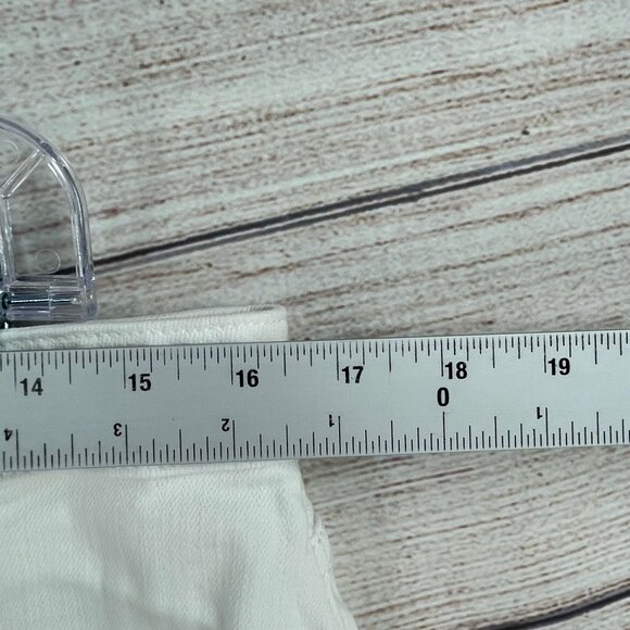 Velvet by Graham & Spencer Cut Off Denim Shorts Women's 31 White Anthropologie - Picture 7 of 8